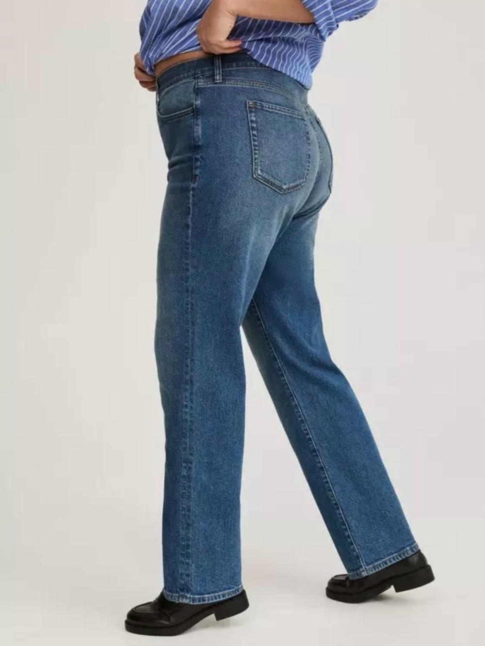 torrid High Rise Straight-Leg Elastic Waist Denim Jeans in Medium Wash Blue - Picture 2 of 14